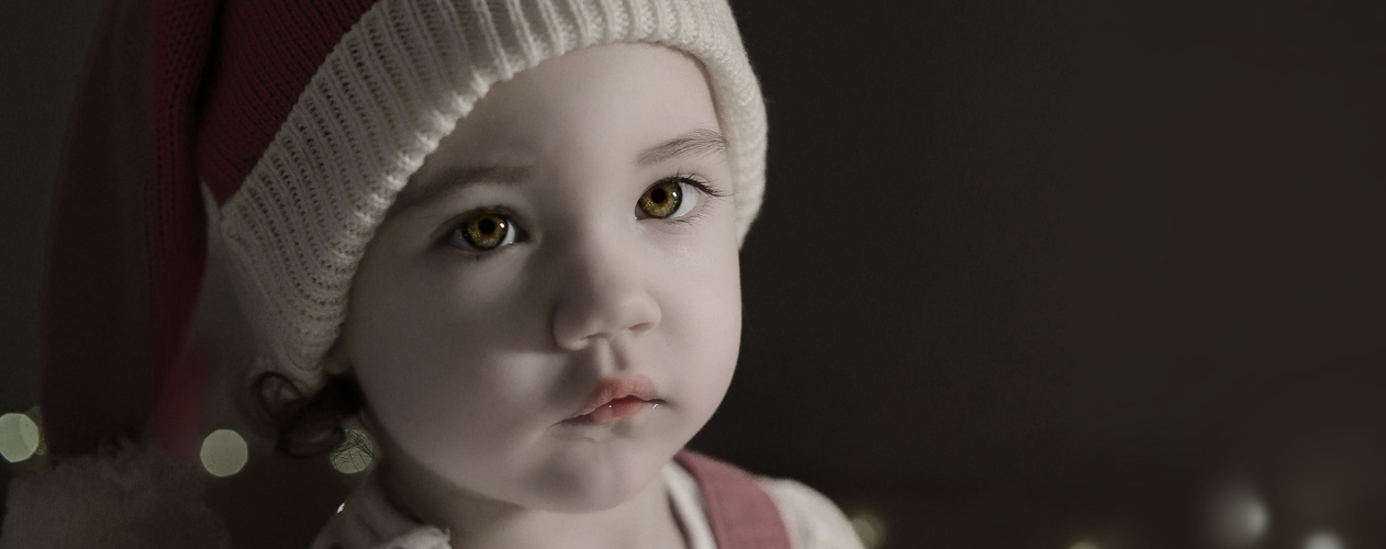 Nadia w czapeczce świętego Mikołaja - Pałac - zbiórka świąteczna